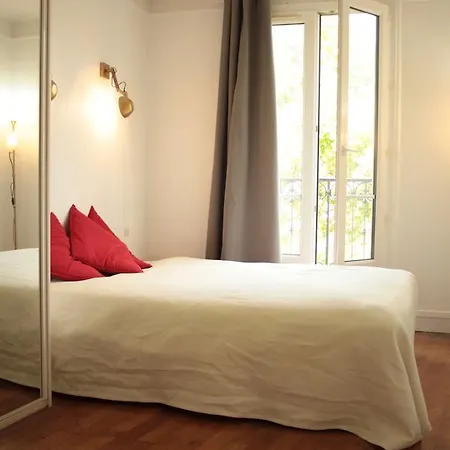 Danfert-rochereau Balcony Apartment *